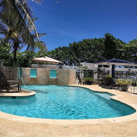 The Beach Guesthouse Pinones Экстерьер фото