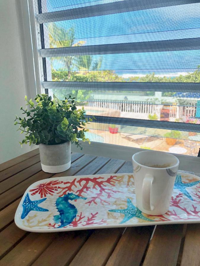 The Beach Guesthouse Pinones Экстерьер фото