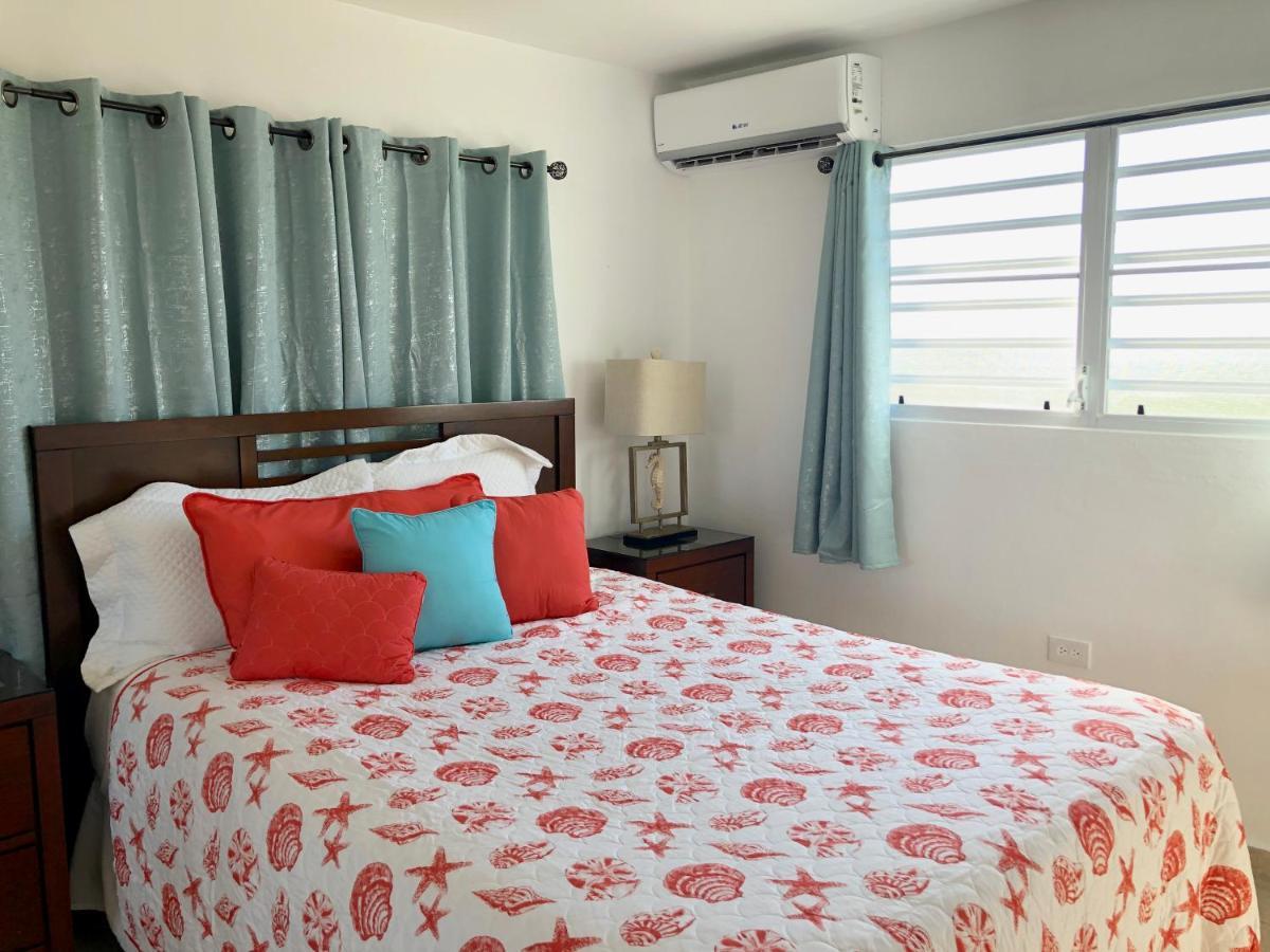 The Beach Guesthouse Pinones Экстерьер фото